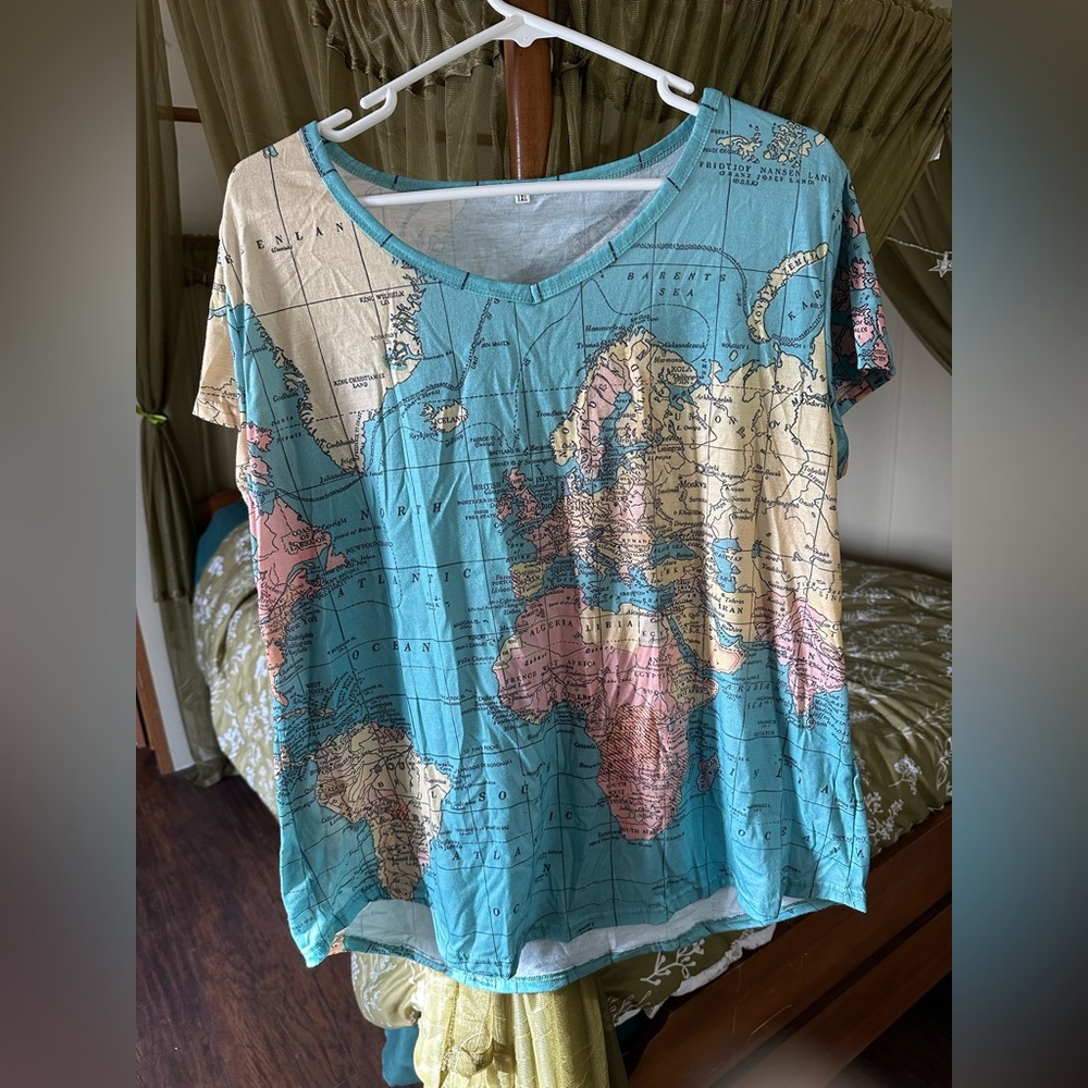 World Map V-Neck Short Sleeve Top - Blue
